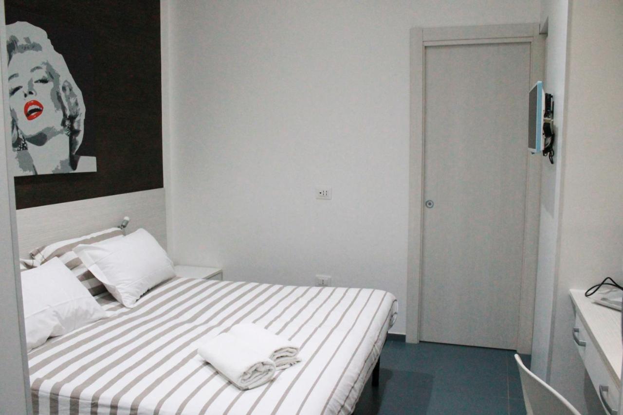 Mascalzone Latino Luxury Affittacamere 2*